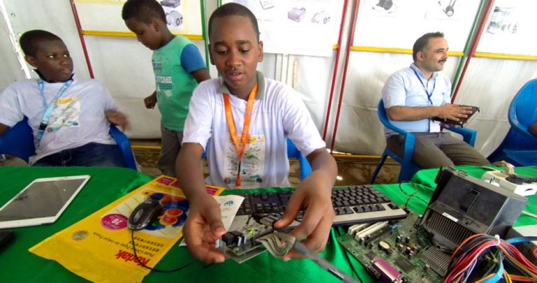 Festival des sciences en milieu scolaire Bamako