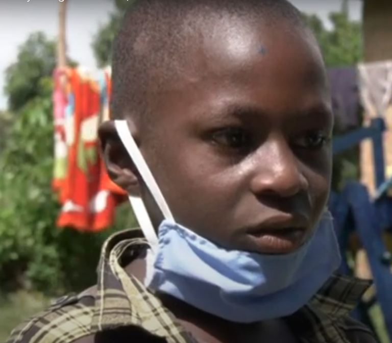 Steeve Wamukota, jeune Kenyan, âgé seulement de 9 ans, a mis au point une machine pour se laver les mains