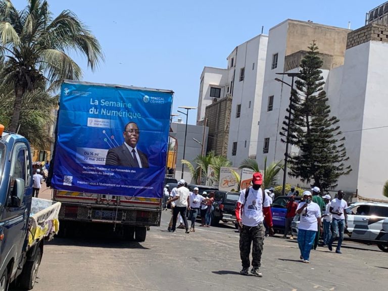 Le ministère de la Communication et de l'Economie Numérique a entamé aujourd'hui une tournée nationale dans le cadre de la promotion de la Semaine Numérique prévue du 16 au 20 mai 203 au Grand Théâtre de Dakar.