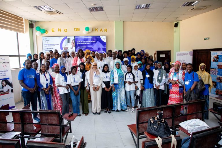 Initiative AGCCI : 50 filles formées au codage pour une meilleure inclusion des femmes dans les TIC