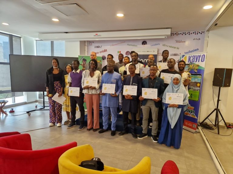 La Délégation Générale à l’Entreprenariat Rapide des Femmes et des Jeunes (DER/FJ), en partenariat avec l'Ambassade de France au Sénégal et les studios de jeux vidéo MASSEKA et KAYFO ont   clôturé la première promotion d'apprenants du Game Hub Sénégal.