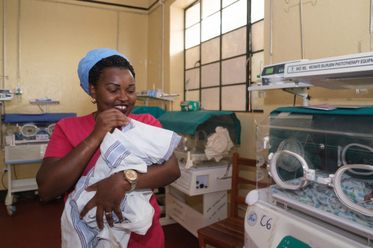 À l’hôpital général de Gitega, l’oxygène produit sur place permet de sauver la vie de nombreux nouveau-nés